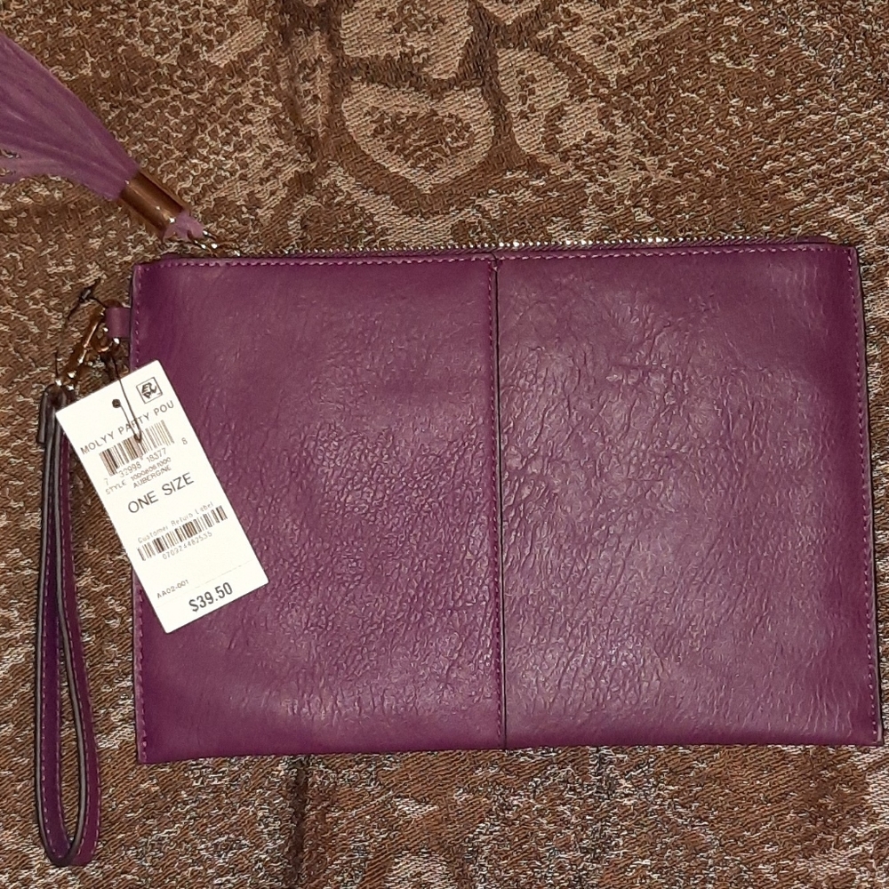MACY'S Magenta clutch wristlet zipper